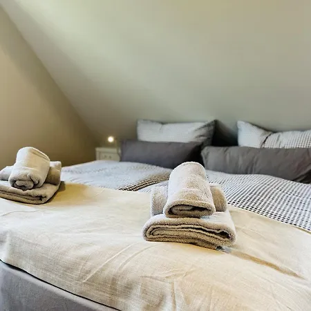 بيت للعطل Mein Ankerplatz 17 Klein Stresow Ruegen By Ruyastay بوتبوس